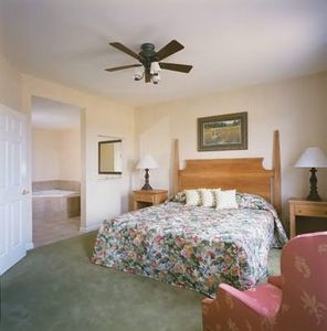 Governors Green Resort::Travelocity.com