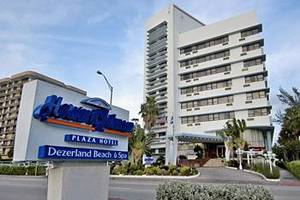 Howard Johnson Plaza Dezerland Beach & Spa::Expedia