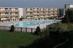 Tn-152889_pool_01_f