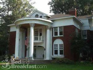The Columns of Tunica::BedAndBreakfast.com