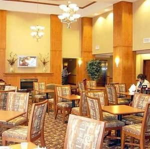 Hampton Inn & Suites Manchester-Bedford, Nh::Travelocity.com