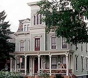 Hudson City Bed & Breakfast::BedAndBreakfast.com