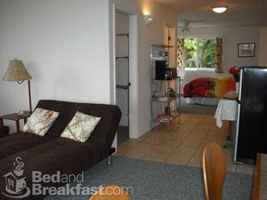 Bears' Place Guest House::BedAndBreakfast.com