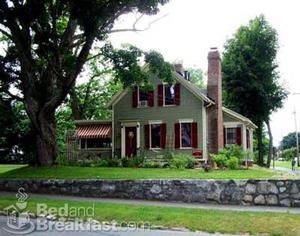 Sugar Maple Trailside Inn::BedAndBreakfast.com
