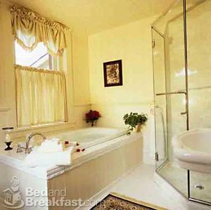 England House Bed & Breakfast::BedAndBreakfast.com