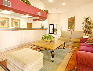 Web-cdt_7086-lobby-1