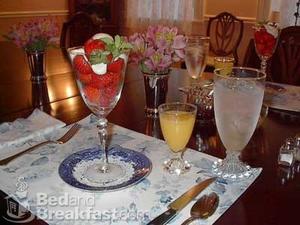 Harper-Chesser Historic Inn::BedAndBreakfast.com
