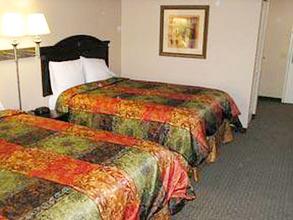 Web-lax_lank-rooms-2