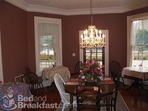 Camellia Rose Inn::BedAndBreakfast.com