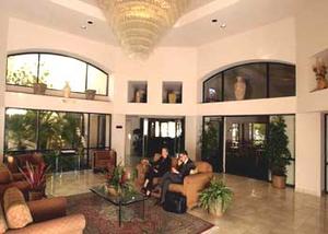 Web-sac_hall-lobby-1