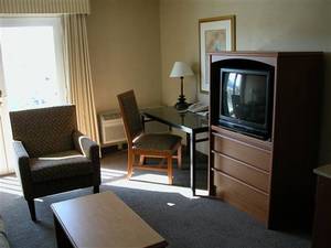 Web-silver_cloud_inn_lake_union_42732_1_07032006_2207228560_500