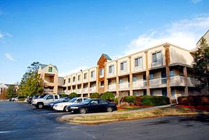 Quality Inn Atlanta Northlake::Hotels.com