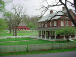 Tn-house_barn_spring