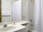 Aberdeen North Super 8 Motel::ProfessionalTravelGuide.com