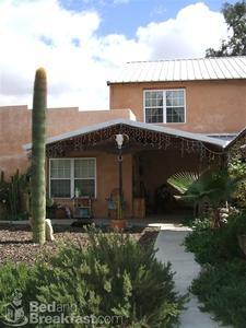 Twin Palms Ranch::BedAndBreakfast.com