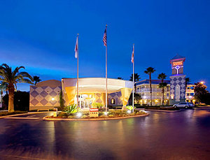 Comfort Suites Maingate West::Hotels.com