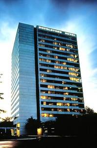 Doubletree Hotel Overland Park-Corporate Woods::Travelocity.com