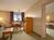 Days Hotel Newark Airport::Priceline.com
