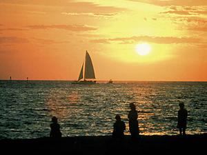 Web-pie_hins-beach-2