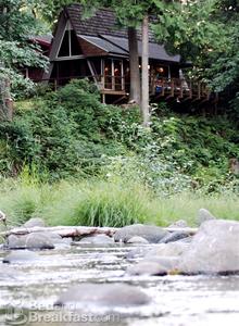Salmon River Inn::BedAndBreakfast.com