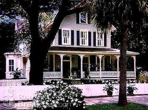 WatersHill Bed & Breakfast::BedAndBreakfast.com
