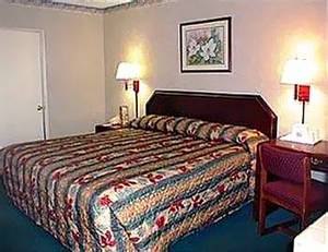 Econo Lodge Beach Block::Expedia