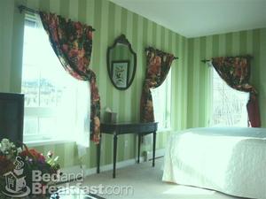 Dale and Jo View Suites::BedAndBreakfast.com