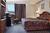 Howard Johnson Inn - Milwaukee Airport::Expedia