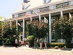 Lowell Inn