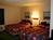 Econo Lodge Sutton::Expedia