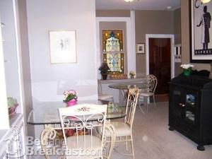 River Line Inn::BedAndBreakfast.com