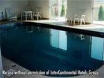 Tn-r01004_pool_01_f