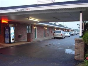 Americas Best Value Inn-Sturgis::Travelocity.com