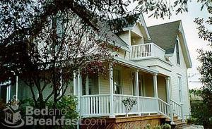Vine Hill Inn B&B::BedAndBreakfast.com