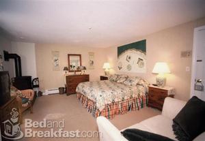 Cape Cod's Lamb and Lion Inn::BedAndBreakfast.com