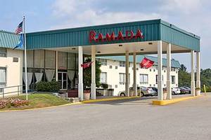 Ramada Inn Fort Wright::Expedia