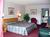 Econo Lodge-Coliseum::Hotels.com