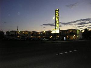 Web-deming_motel_156166_2_10092007_1710425300_500