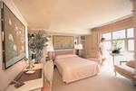 ResortQuest Waikiki Beachside Hotel