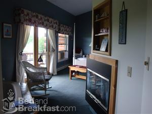 Point Au Roche Lodge::BedAndBreakfast.com