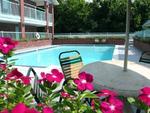 Tn-n70473_pool_01_f