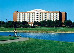 Doubletree Club Dallas-Farmers Branch::Expedia