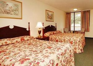 Econo Lodge Jefferson City::Hotels.com
