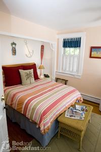 Sandy Hook Cottage Bed & Breakfast::BedAndBreakfast.com