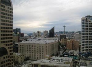 Web-3568418-nice_views_to_the_north_from_our_room-seattle