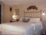 Aunt Louise's Lake House Bed and Breakfast
