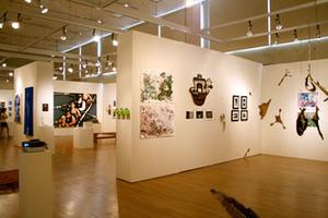 Ewing Gallery of Art and Architecture::Artmuseumtouring.com