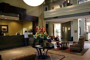 Web-embassy_suites_hotel_45601_0_08082006_1208252187_500