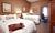 Hampton Inn Hartford/Airport::Expedia