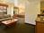 Super 8 Motel - Santa Clarita/Valencia::Hotels.com